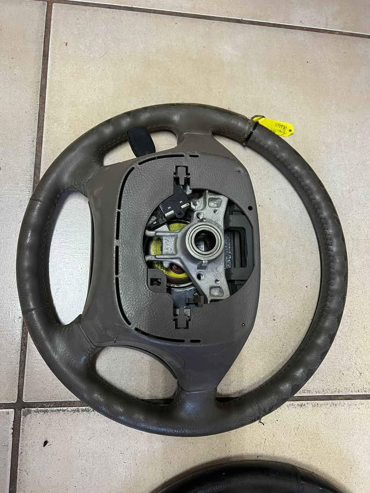 Toyota Prado 120 steering wheels available Call or whatsapp Jimmy @Circle 7 used parts - Private Seller Toyota Prado 120 steering wheels available Call or whatsapp Jimmy @Circle 7 used parts - Private Seller
