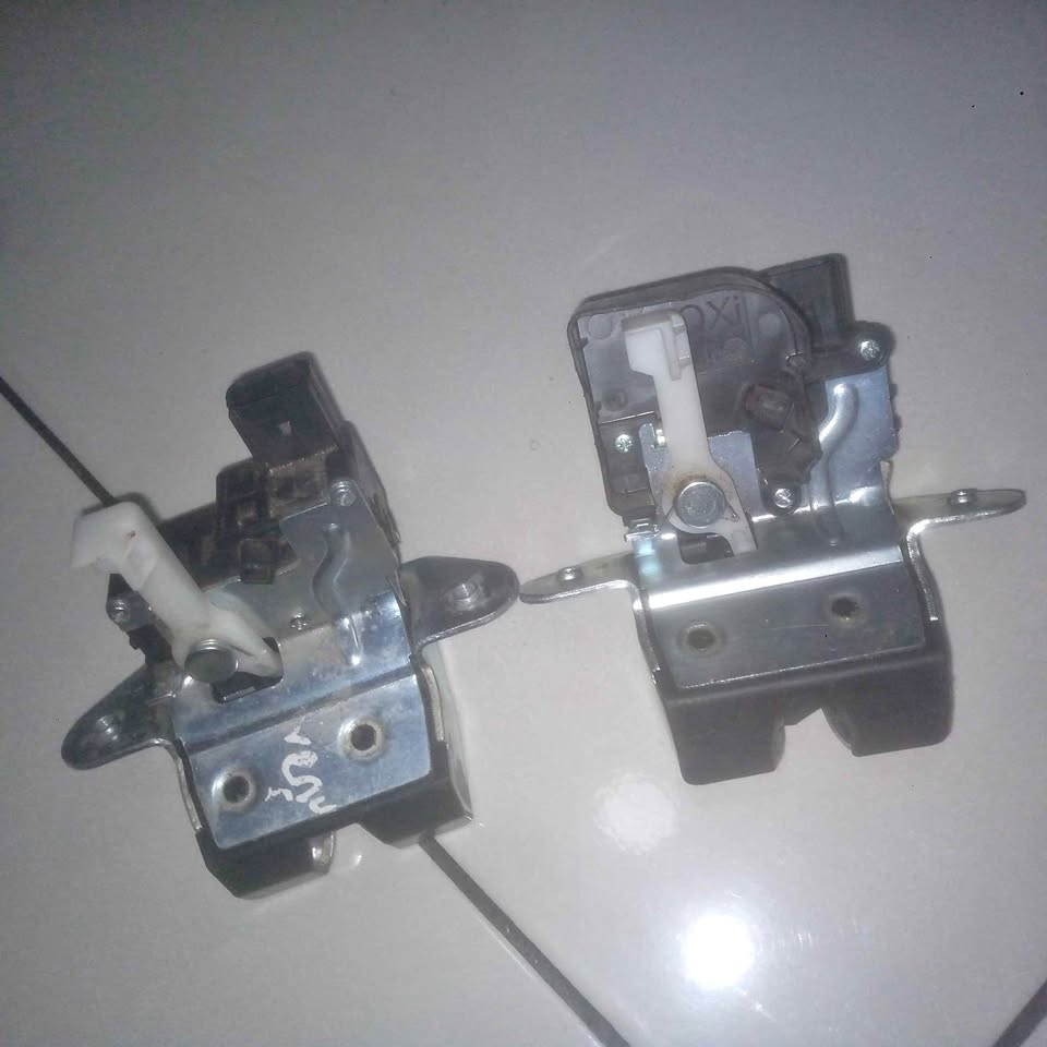 Hyundai Venue boot lock new shape - Private Seller