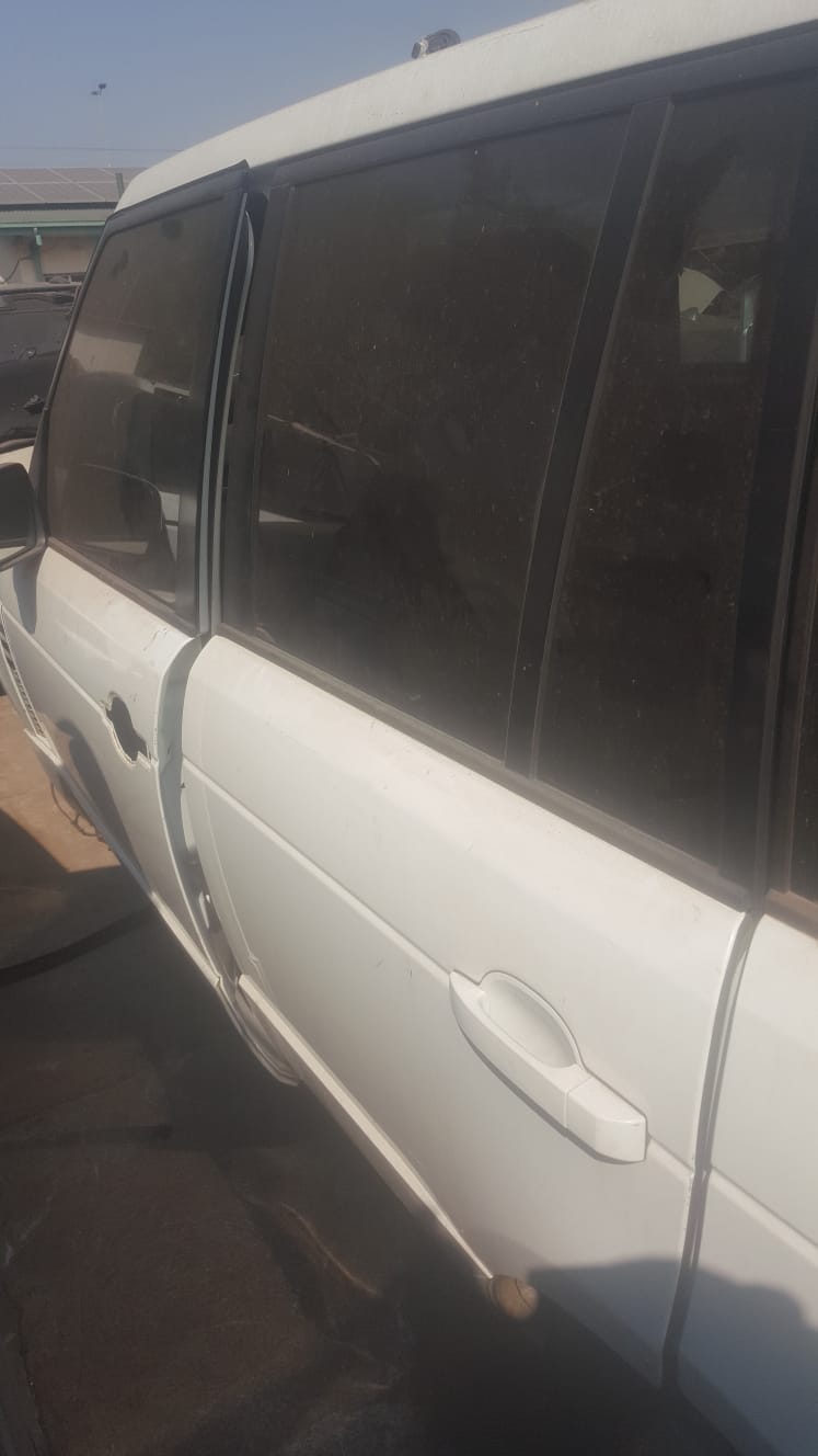 2012 Range Rover Vogue 4.4l TDV8 Doors for sale - Private Seller 2012 Range Rover Vogue 4.4l TDV8 Doors for sale - Private Seller