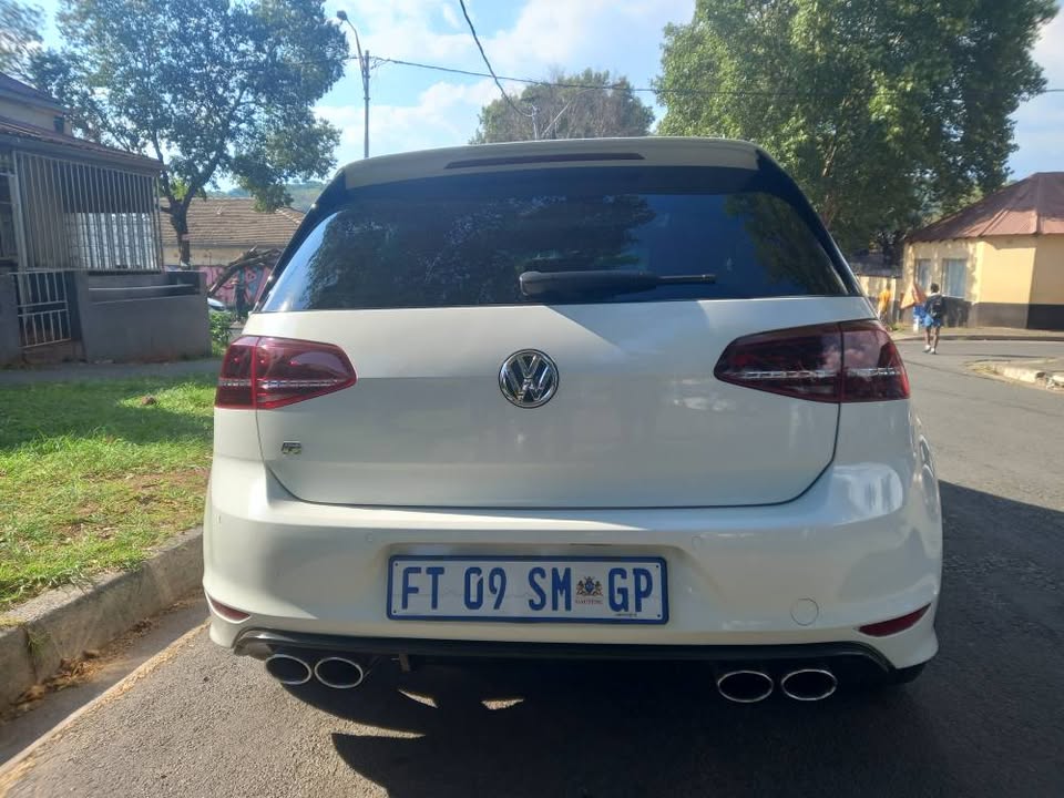 VW GOLF 7R 2017 Model. 2.0 Engine Petrol, Automatic DSG, White Color, Mileage 62000kms,