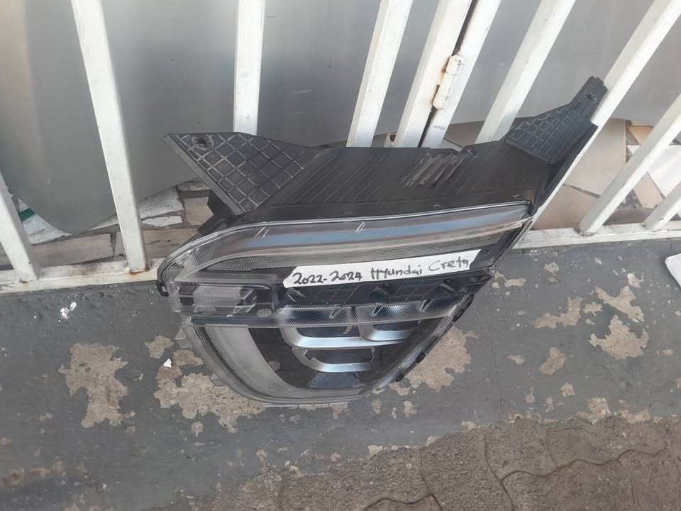 2022-2024  HYUNDAI CRETA LEFT SIDE HEADLIGHT FOR SALE