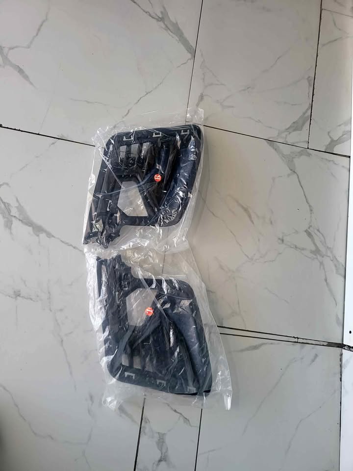 2018 Kia Rio left and right spotlight cover for sale