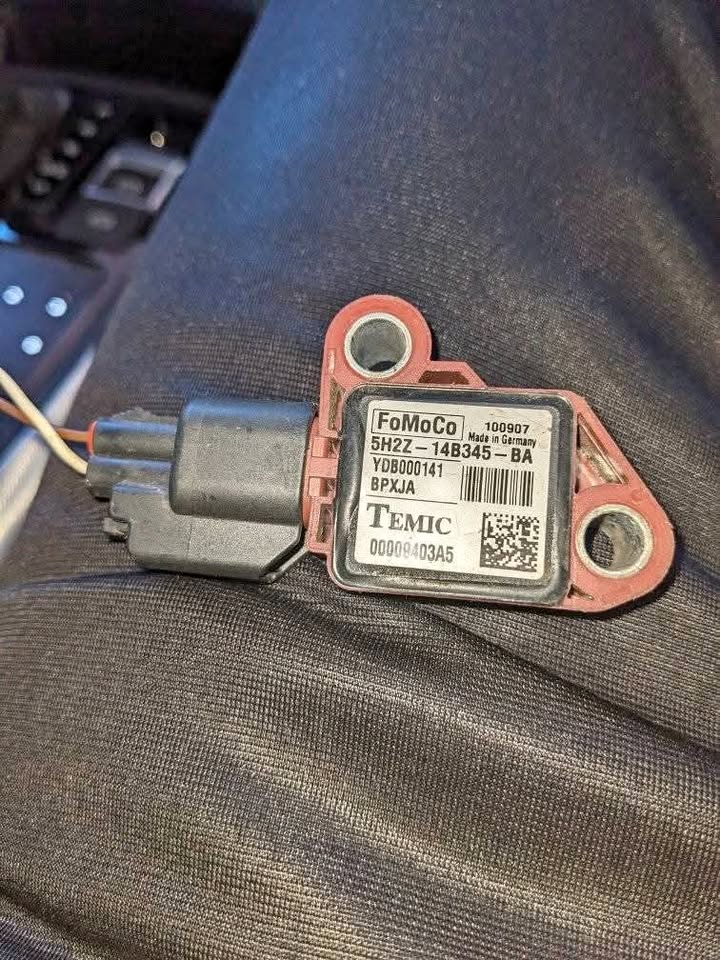 Range Rover sensor