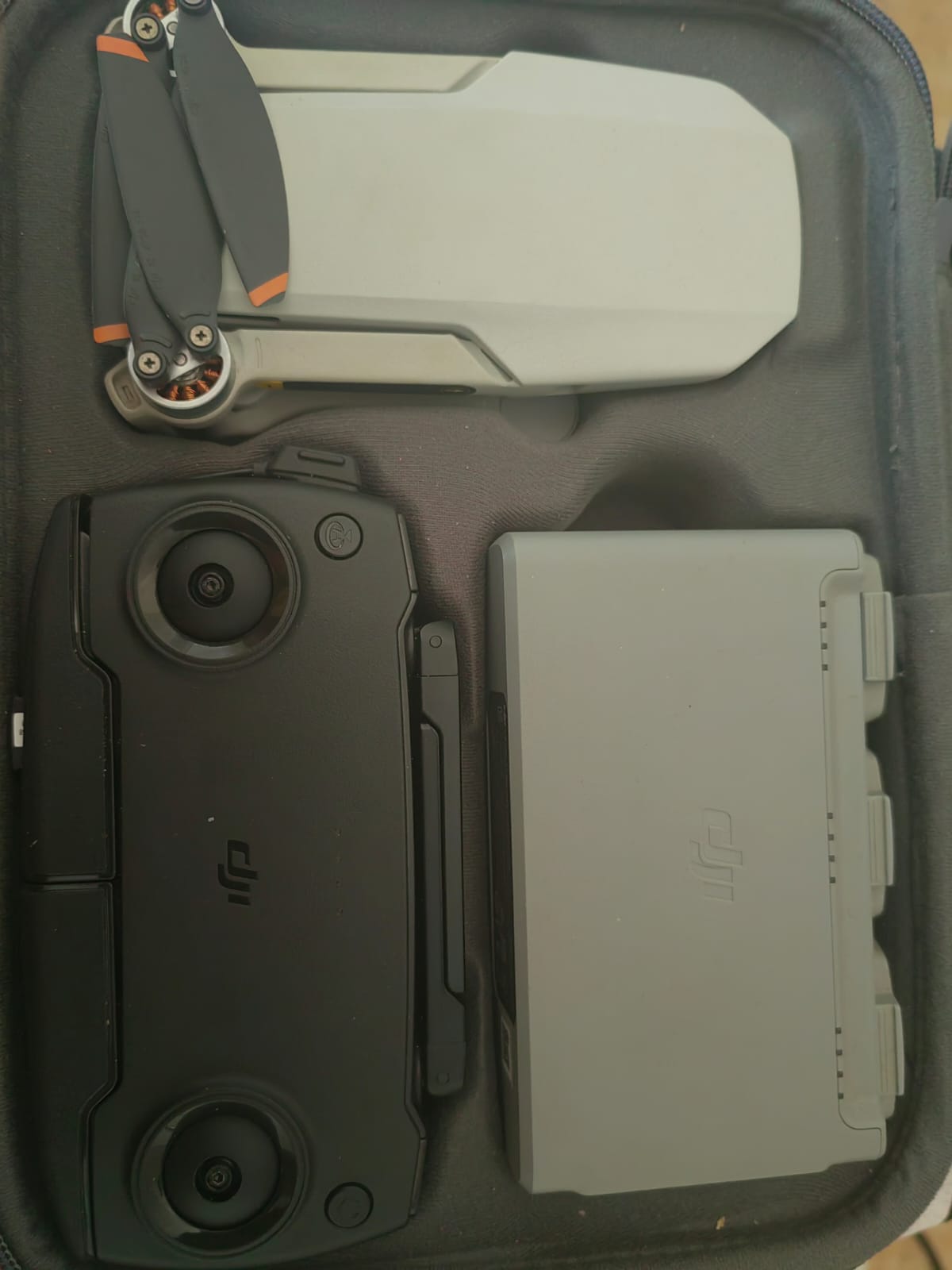 DJI MINI SE , still in excellent condition with original packaging