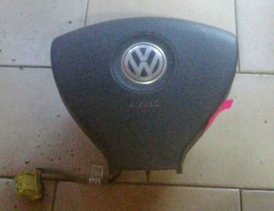 VW Caddy 04-10 steering wheel airbag VW Caddy 04-10 steering wheel airbag