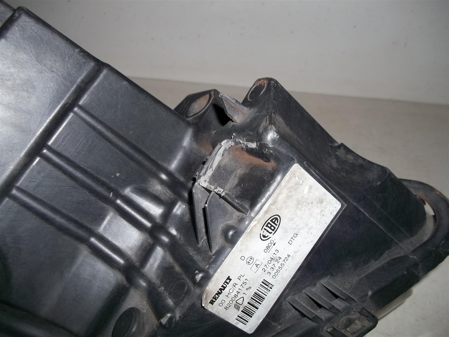 Renault Sandero '08-'13 right headlight - Private Seller Renault Sandero '08-'13 right headlight - Private Seller