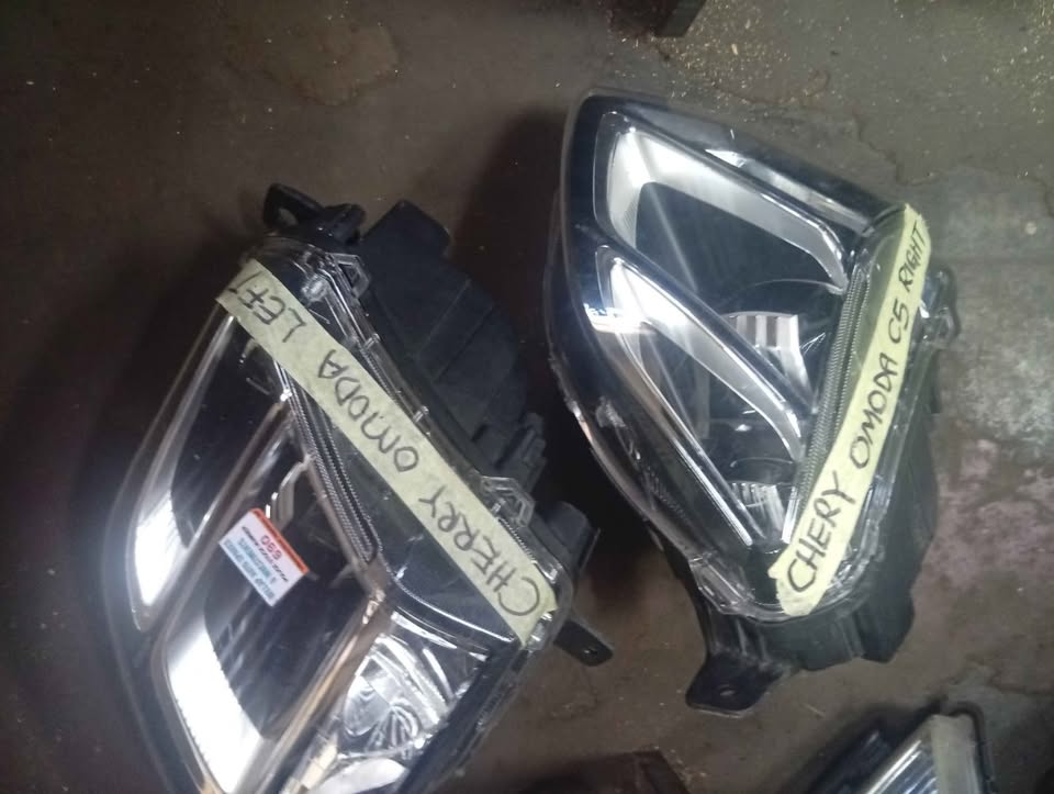 CHERRY OMODA C5 HEADLIGHT RH&LH - Private Seller