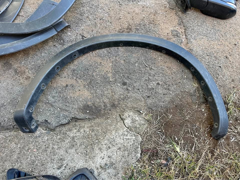 Ford Ranger t9 right front wheel arch - Private Seller Ford Ranger t9 right front wheel arch - Private Seller