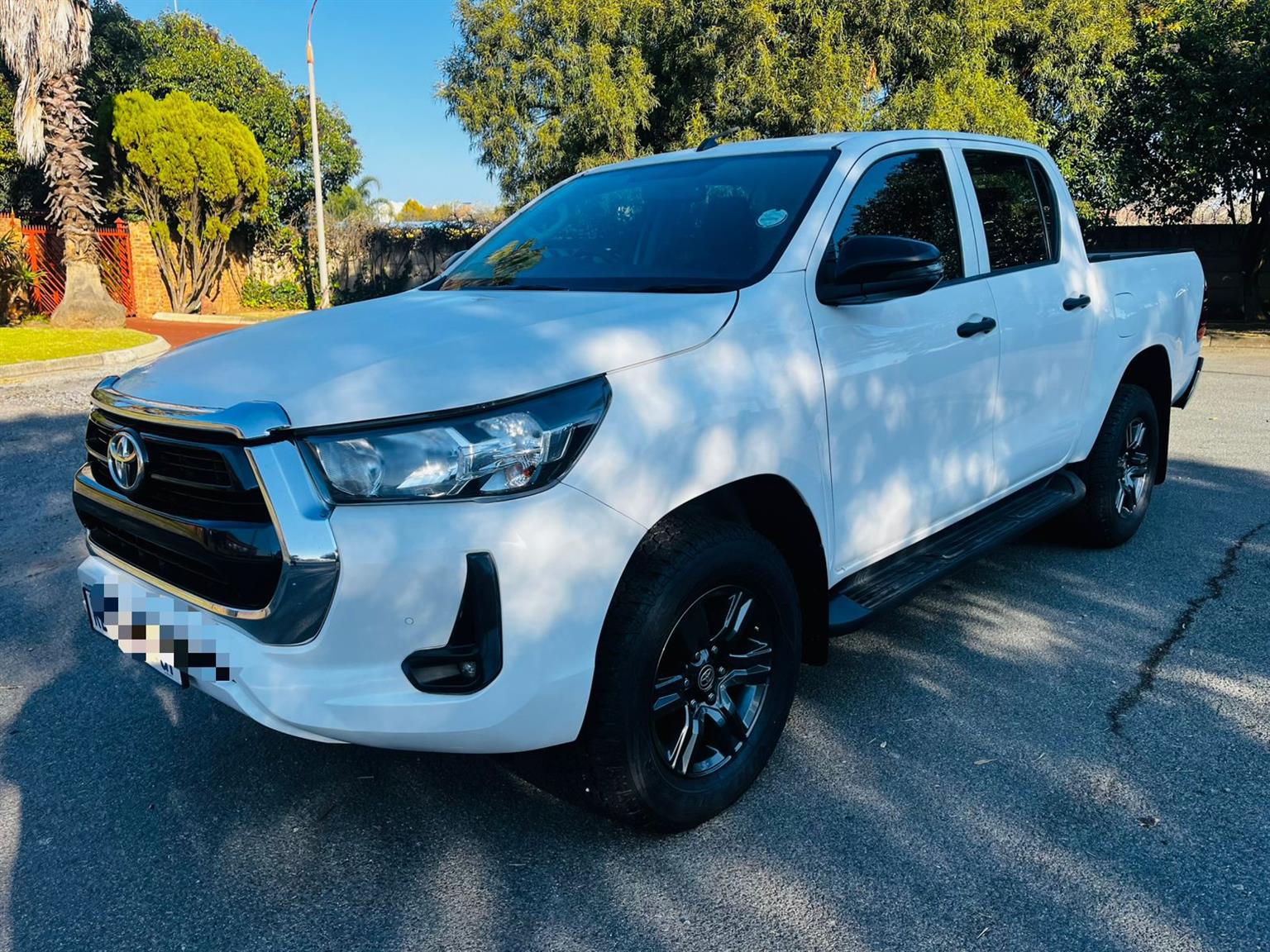Used 2021 Toyota Hilux 2.4GD-6 double cab 4x4 Raider auto - Private Seller Used 2021 Toyota Hilux 2.4GD-6 double cab 4x4 Raider auto - Private Seller
