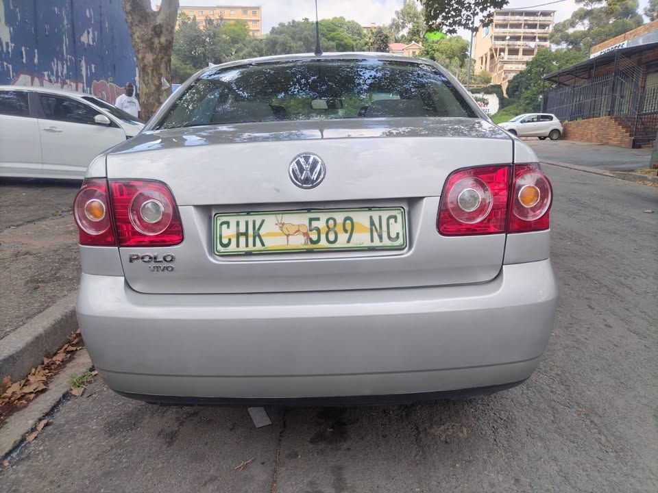 2013 Polo vivo 1.4 Sedan