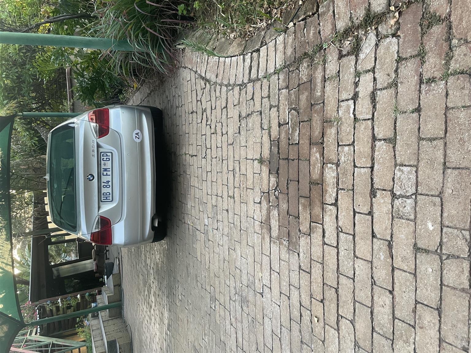 E90 Bmw Excellent condition 0790703835