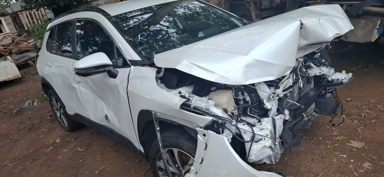 Toyota corolla cross 2022 accident damaged – now stripping for used spares