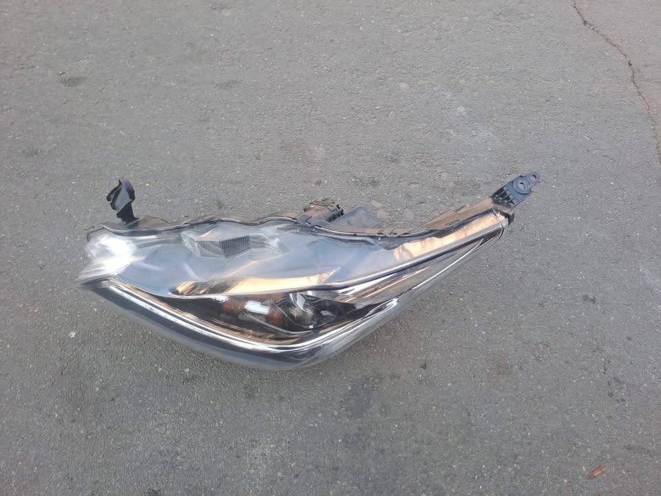 2021 - 2024 TOYOTA STARLET LED HEADLIGHT LEFT HAND SIDE - Private Seller 2021 - 2024 TOYOTA STARLET LED HEADLIGHT LEFT HAND SIDE - Private Seller