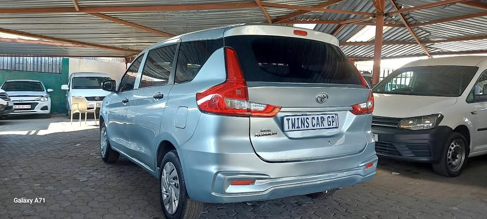 Toyota Rumion 1.5 Manual petrol 7seater