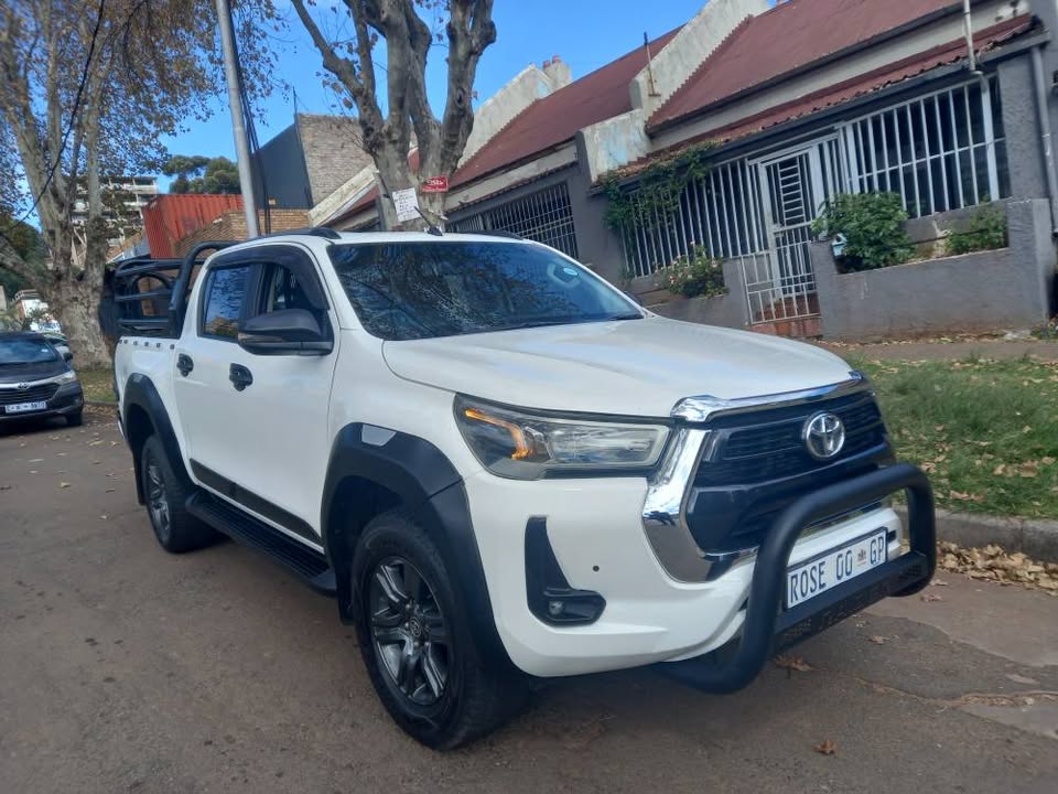2021 Toyota Hilux Double Cab 2.4 GD6 Diesel, Manual 4x4, White, Service Book, 150000kms,