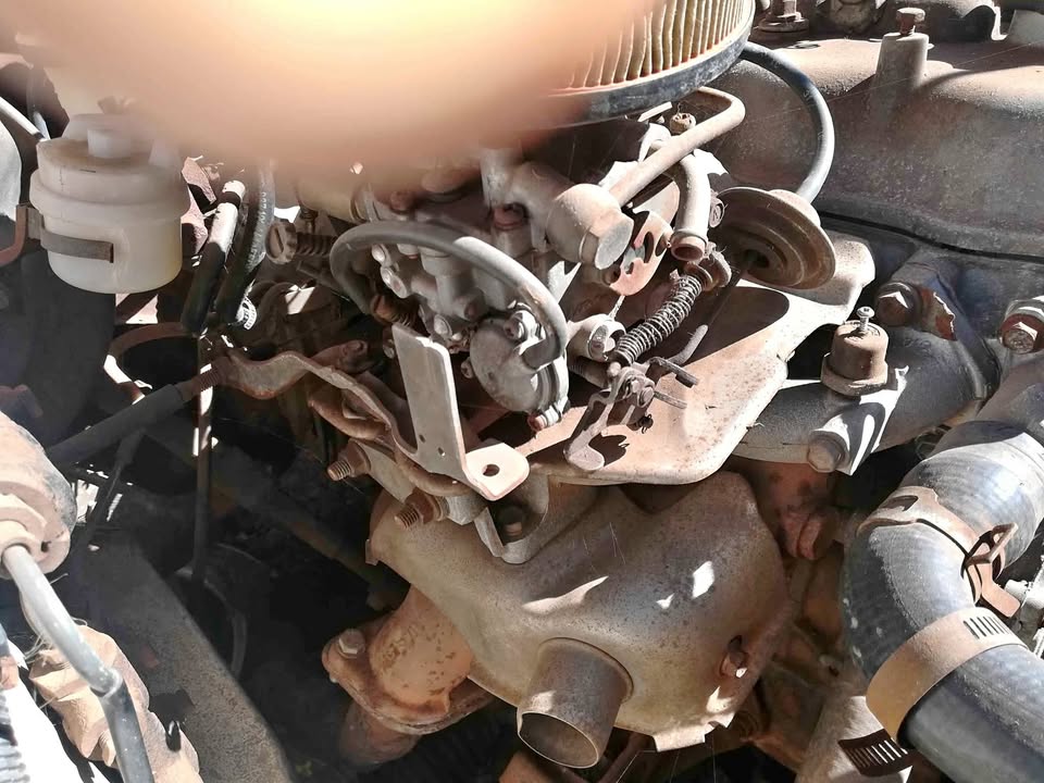 Carburetor Toyota corolla 1,6 4A