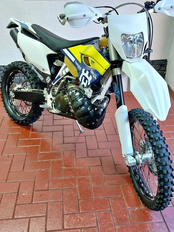 Husqvarna TE300 - Private Seller Husqvarna TE300 - Private Seller