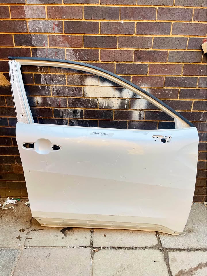 Toyota Corolla Cross door - Private Seller Toyota Corolla Cross door - Private Seller