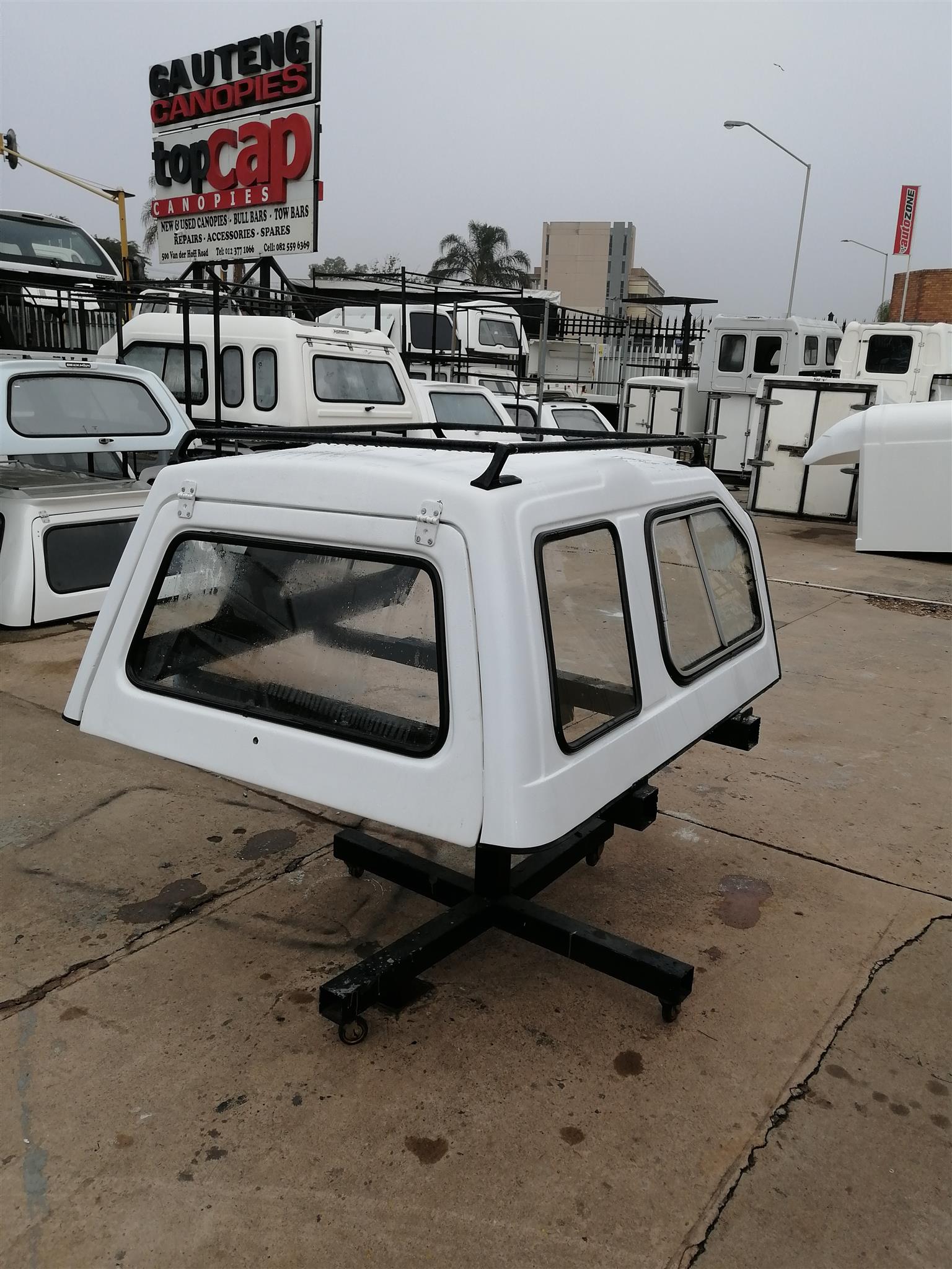 Nissan 1400 Used Hi-Liner beekman Canopy for sale!!