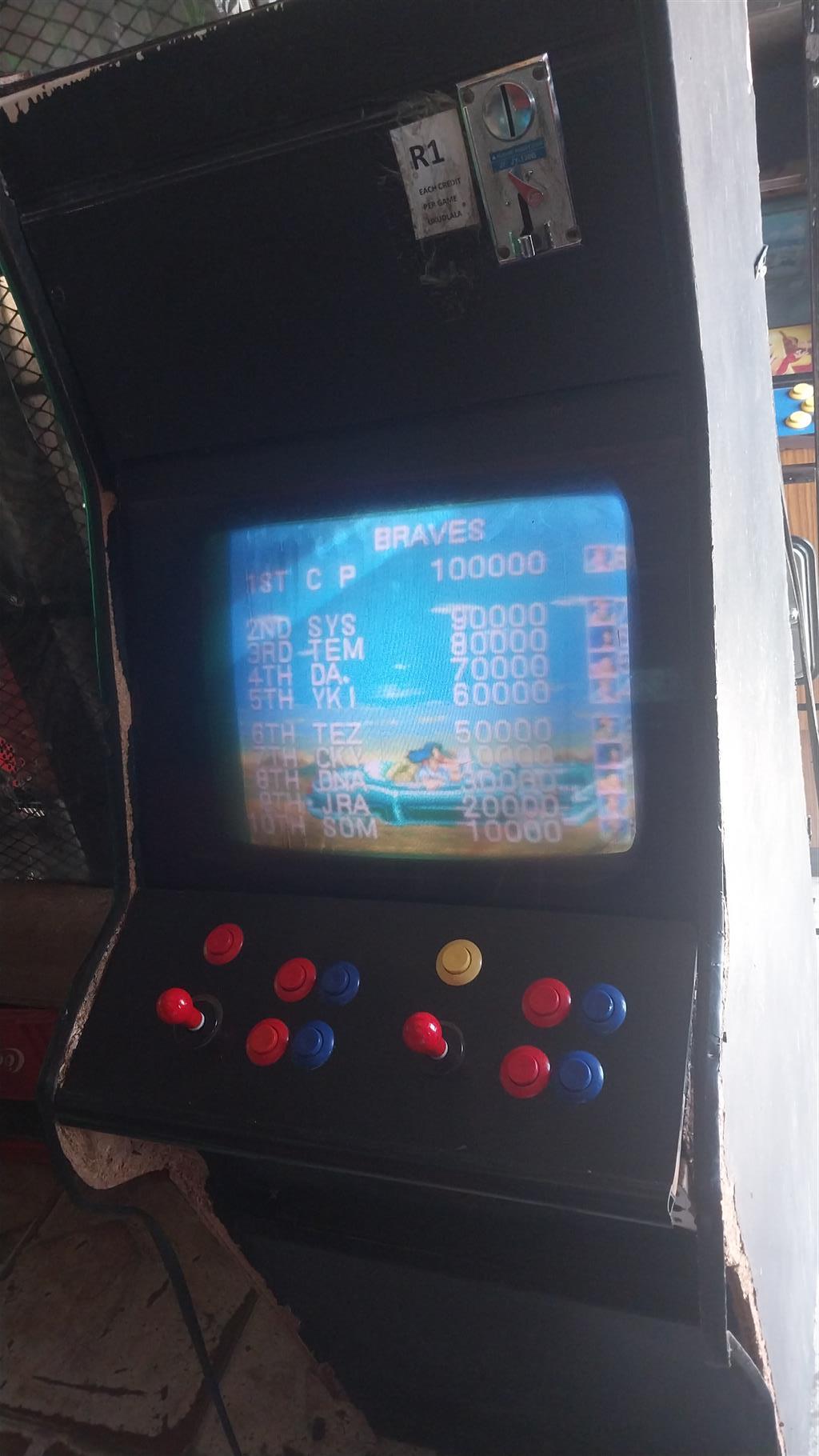 Arcade machine Pandora with over 6000 game Arcade machine Pandora with over 6000 game