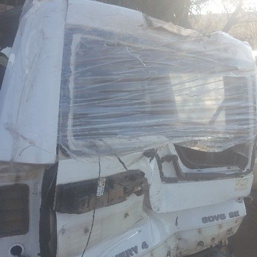2014 Discovery 4 3.0 SDV6 SE Stripping for Spares