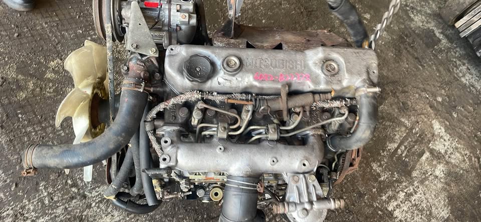 Mitsubishi. 4D32. Complete engine. | Junk Mail Marketplace