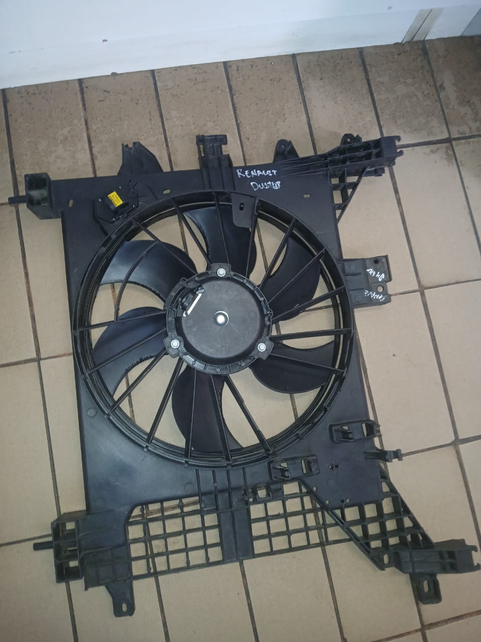 2017 RENAULT DUSTER FAN FOR SALE SUPER CLEAN - Private Seller 2017 RENAULT DUSTER FAN FOR SALE SUPER CLEAN - Private Seller