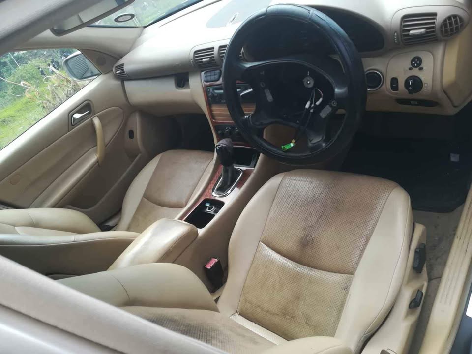 Stripping for spares Mercedes 2003 C180
