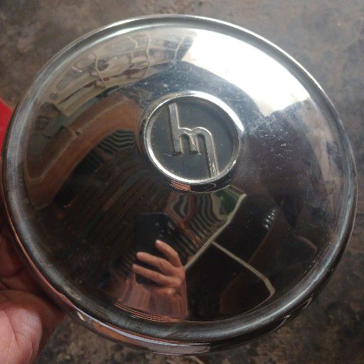 Mazda, old model, hub cap - Private Seller Mazda, old model, hub cap - Private Seller