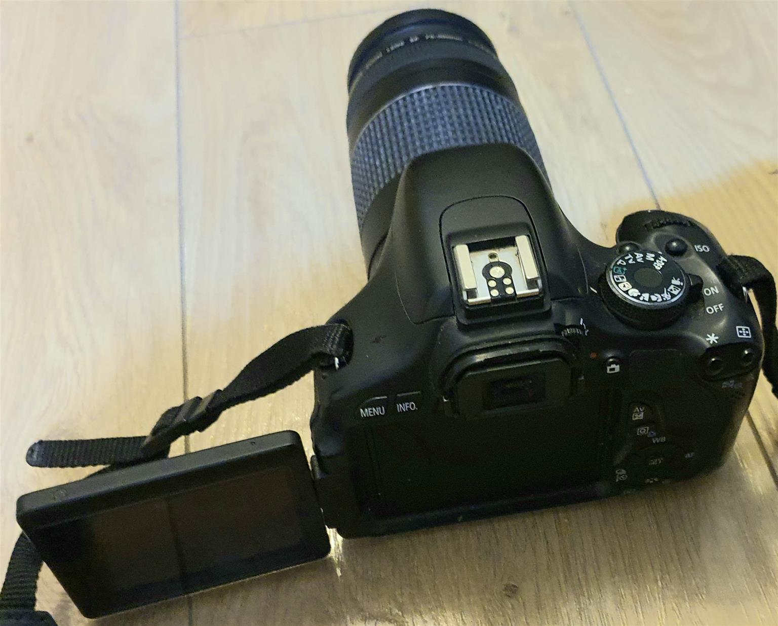 Bargain Canon EOS 600D Camera with Zoom lens Photo&Video function Build in Flash