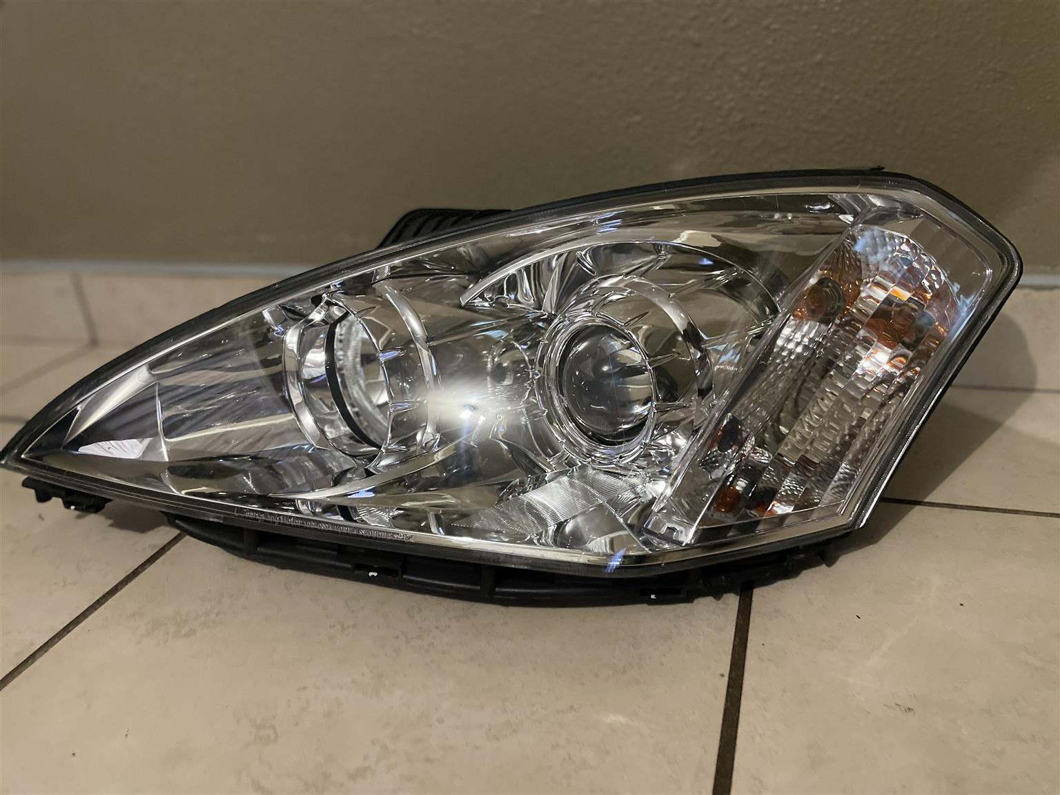 Sangyong kyron headlights - Private Seller Sangyong kyron headlights - Private Seller
