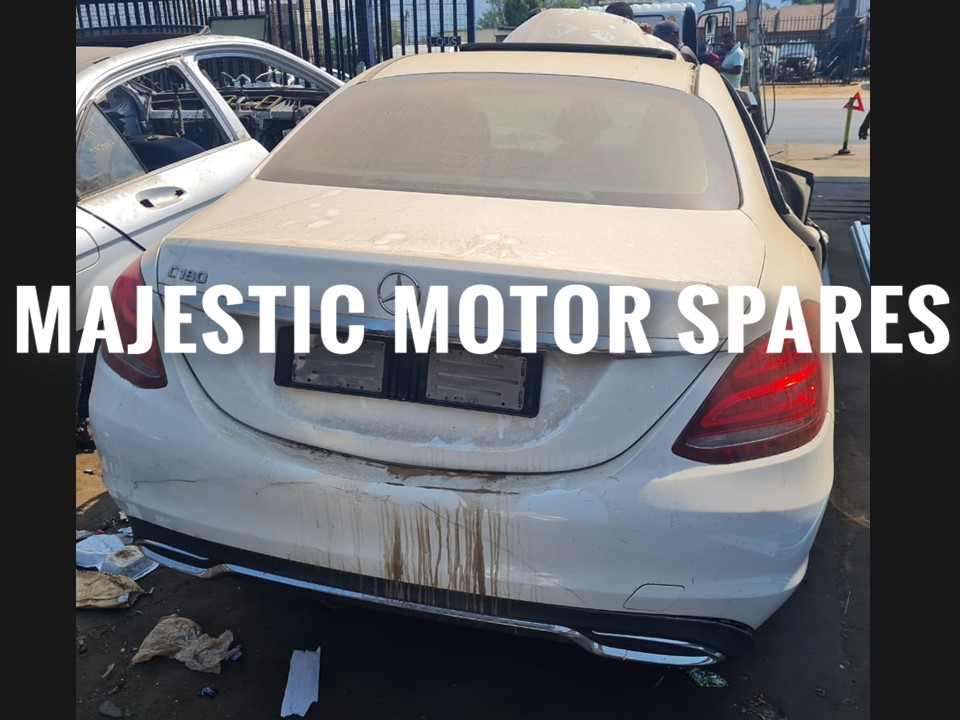 Mercedes benz C180 sedan used spares for sale