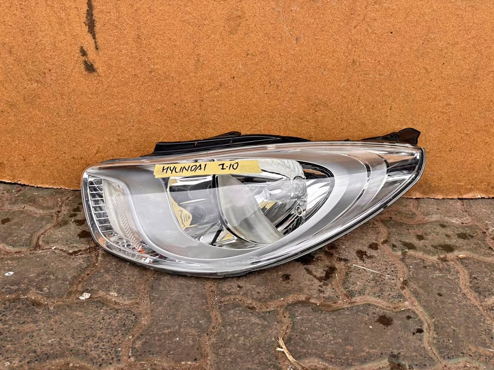 Hyundai i10 Headlight - Private Seller Hyundai i10 Headlight - Private Seller