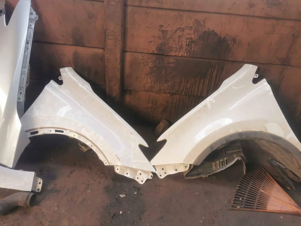 Toyota Rav4 2017 fenders - Private Seller Toyota Rav4 2017 fenders - Private Seller