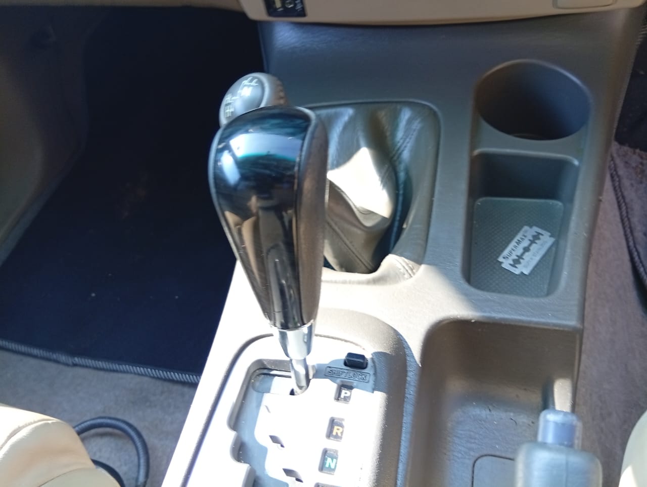 2015 Toyota Fortuner 4X4 3.0 SUV 7Seater D4D Diesel MINT Manual 165,000km Leathe