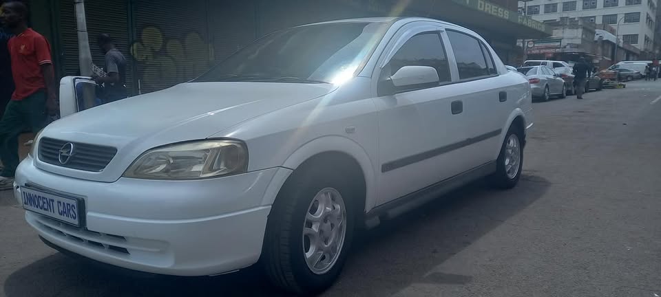 2000 OPEL ASTRA CLASSIC SEDAN 1.6 ECO TEC. MANUAL PETROL, WHITE COLOUR,