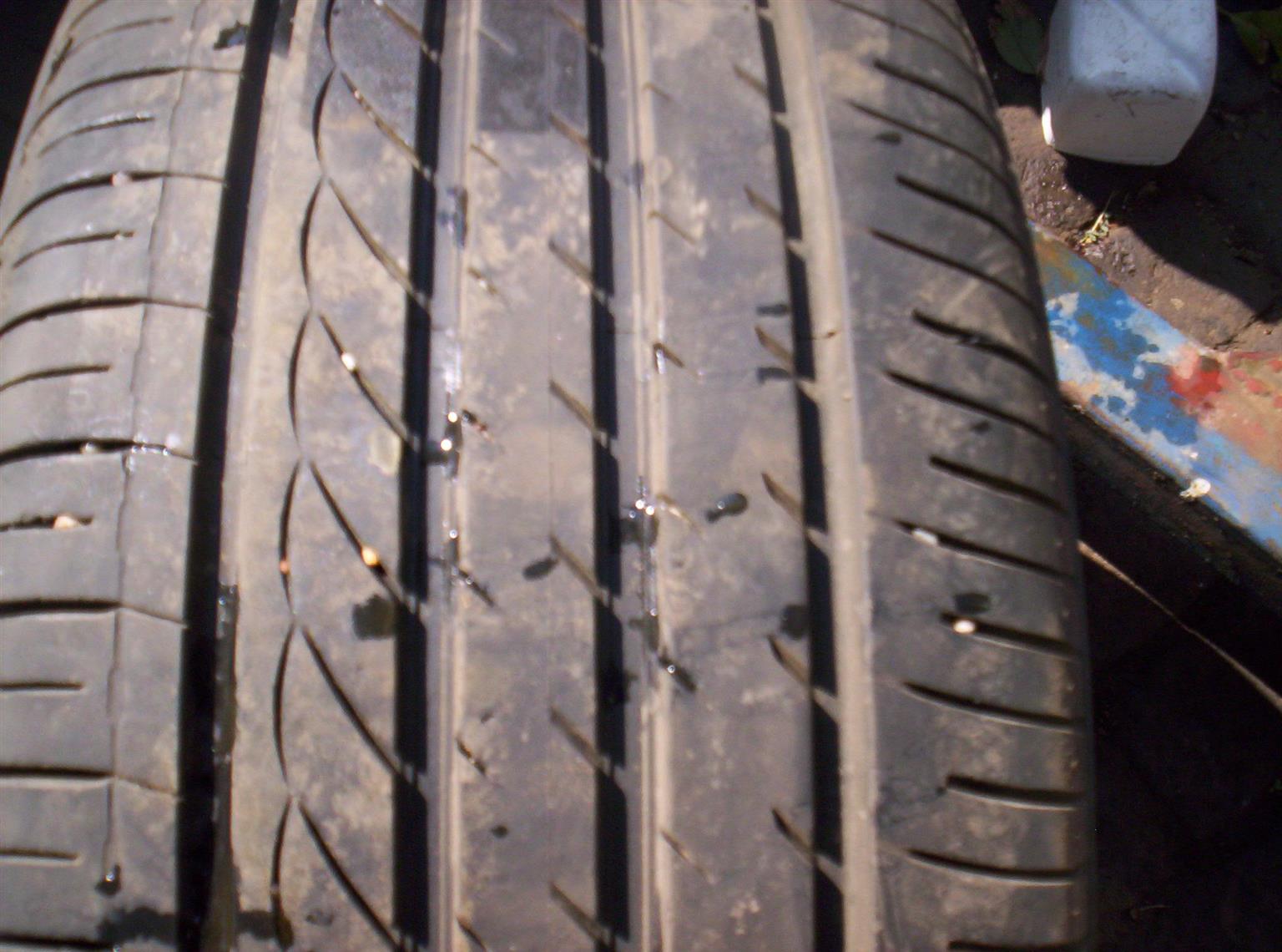 Ford 17 inch mag wheel with tyre.