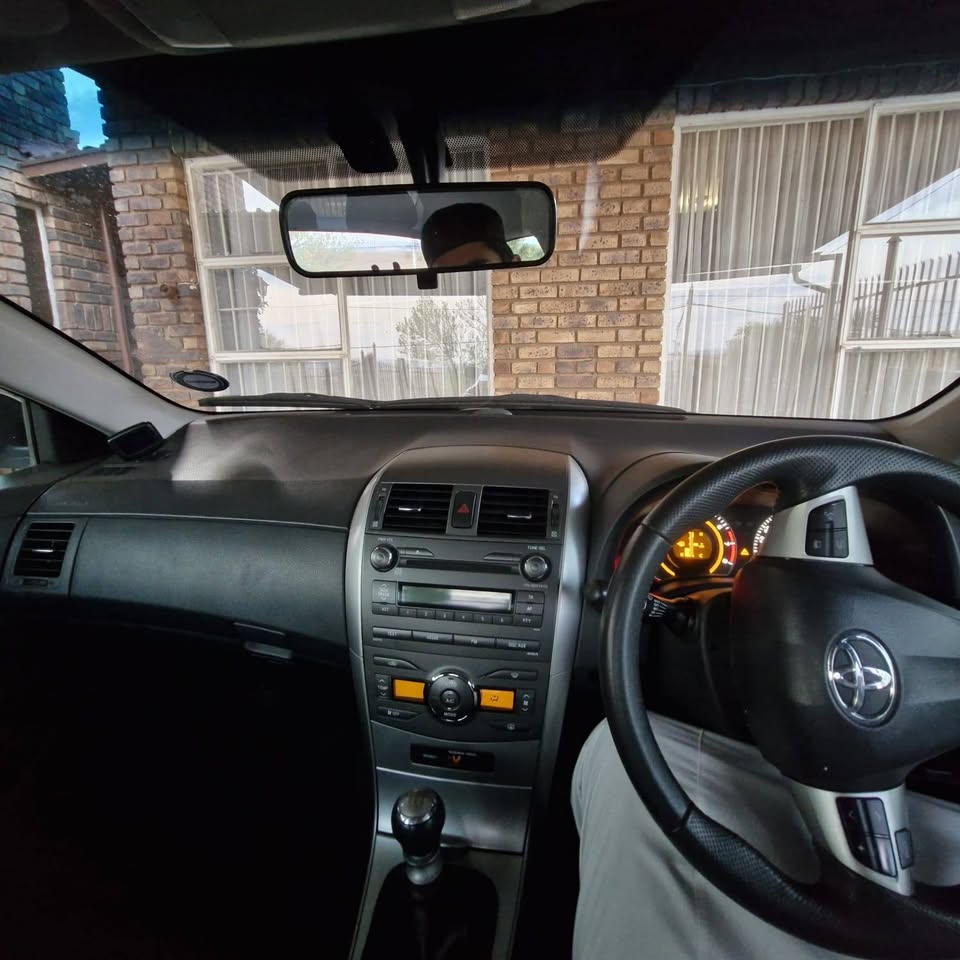 TOYOTA COROLLA SPRINTER 2014