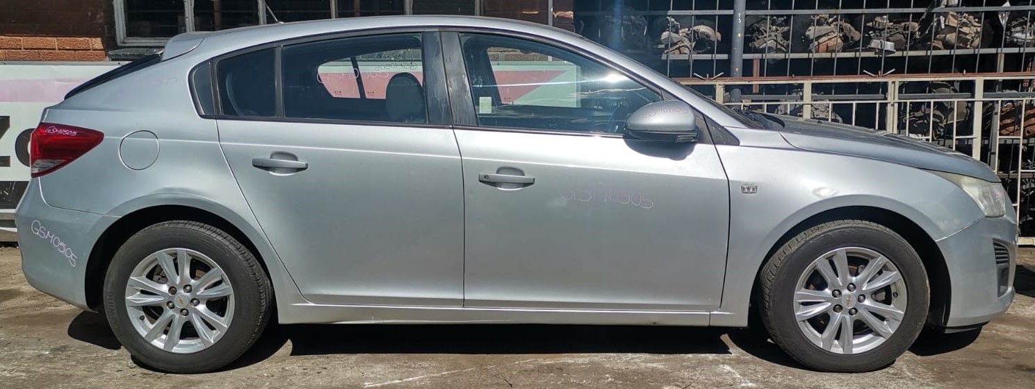 Chev Cruze Hatchback 2012 Available for Stripping - Private Seller Chev Cruze Hatchback 2012 Available for Stripping - Private Seller