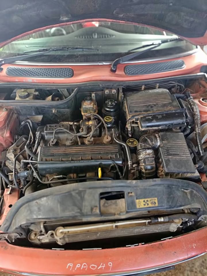 MINI COOPER R52 STRIPPING FOR SPARES - Private Seller