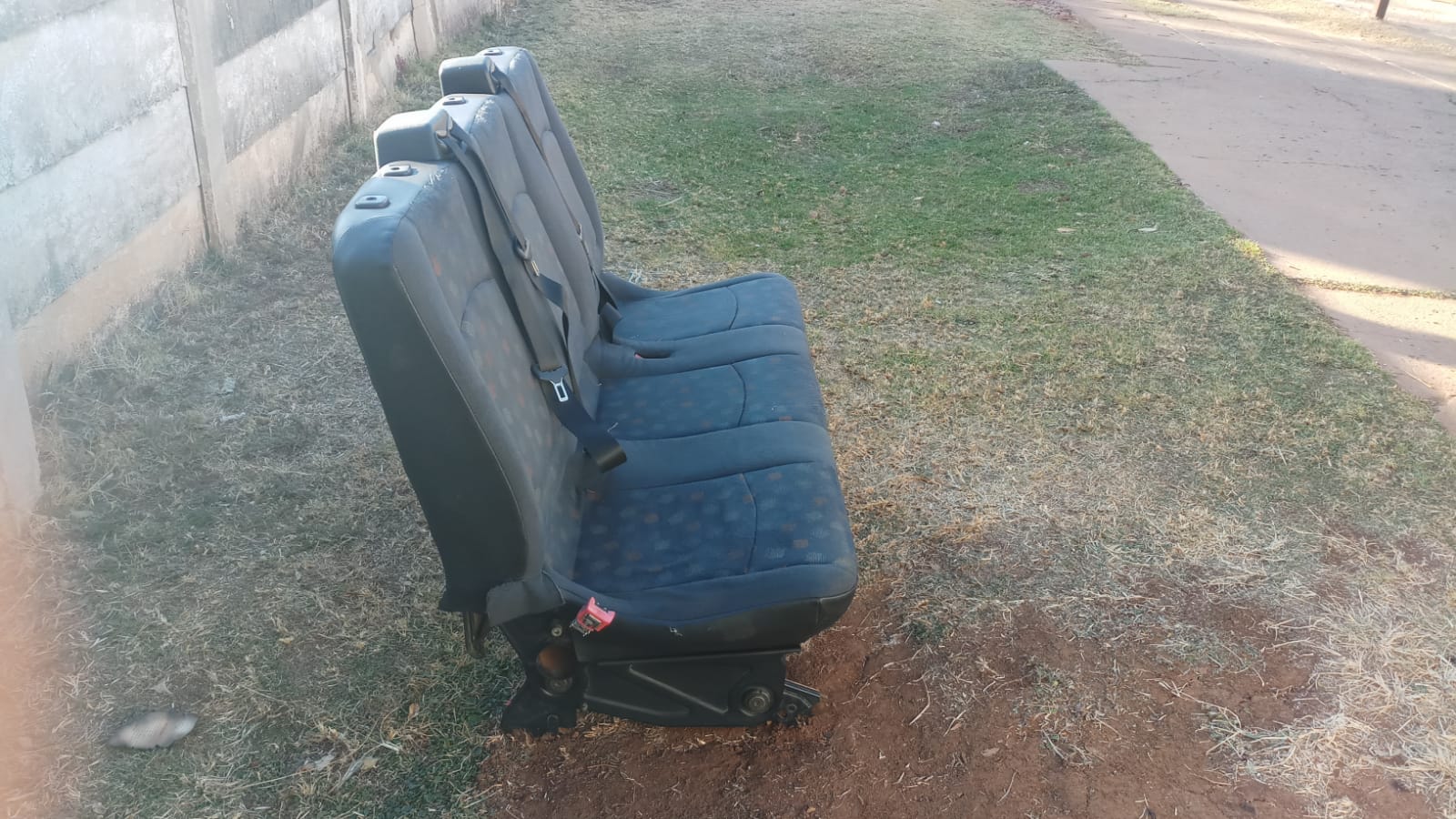 MERCEDES BENZ VITO CAR SEAT - Private Seller