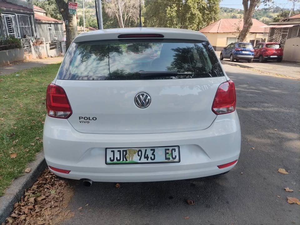 2018 Polo Vivo 1.4 hatchback