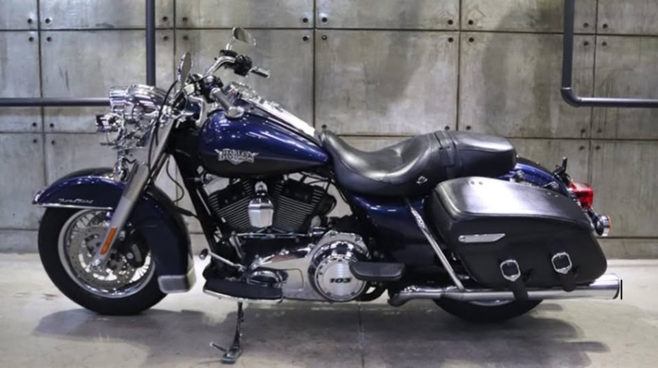 2011 Harley Davidson Road King Classic - 49 861KM- Finance Available - Private Seller