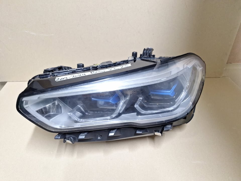 BMW X5 G05 LHS Adaptive LED Xenon Headlight (2019 - 2024) - Private Seller BMW X5 G05 LHS Adaptive LED Xenon Headlight (2019 - 2024) - Private Seller