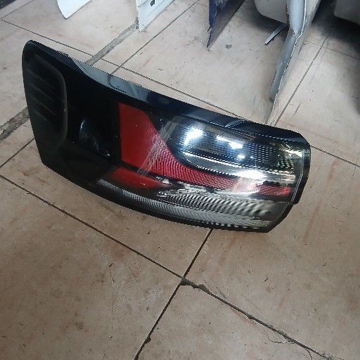 vw virtus taillight - Private Seller