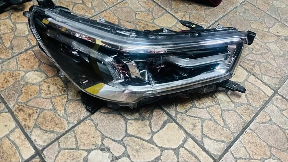 Toyota Hilux Legend 50 LED HEADLIGHT - Private Seller Toyota Hilux Legend 50 LED HEADLIGHT - Private Seller