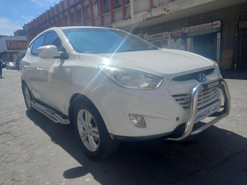 2013 HYUNDAI ix35 2.0 PETROL, MANUAL TRANSMISSION, WHITE COLOUR, MILEAGE