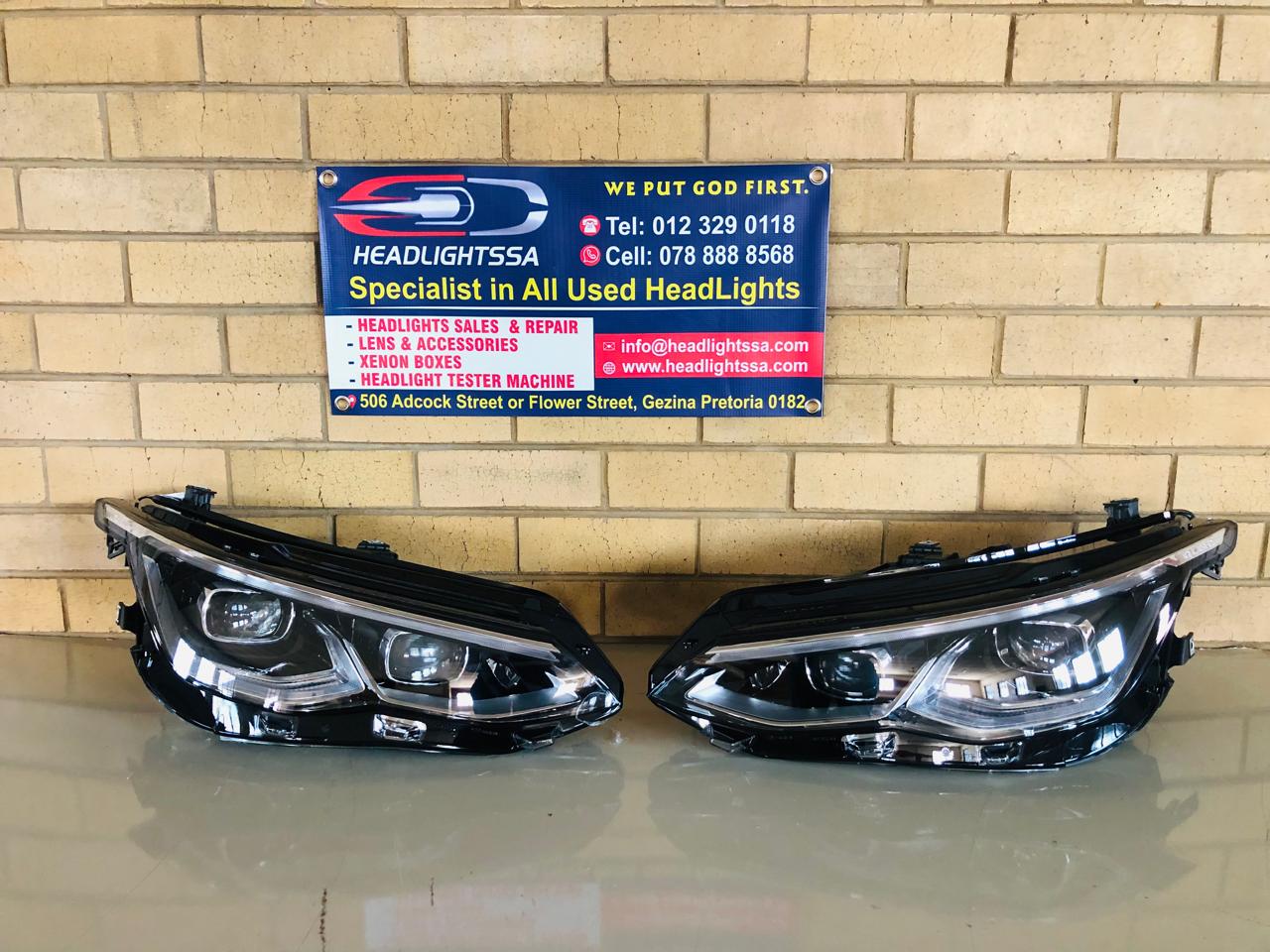 VW Golf 8 TSI and Rline LH and RH (IQ light) headlights - Private Seller