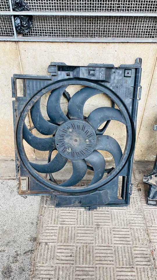 BMW F30 fan - Private Seller BMW F30 fan - Private Seller