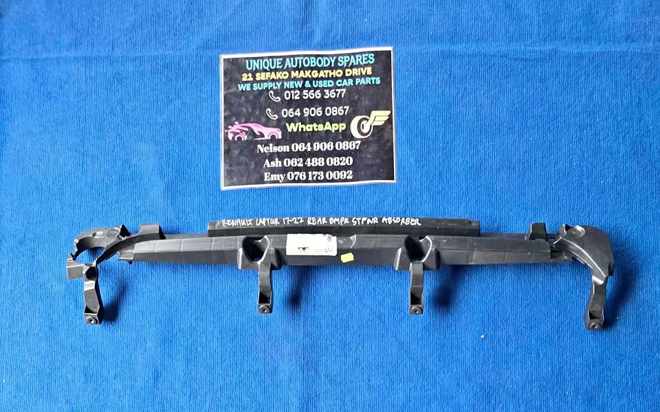 Renault Captur Rear Stiffener Absorber - Private Seller Renault Captur Rear Stiffener Absorber - Private Seller